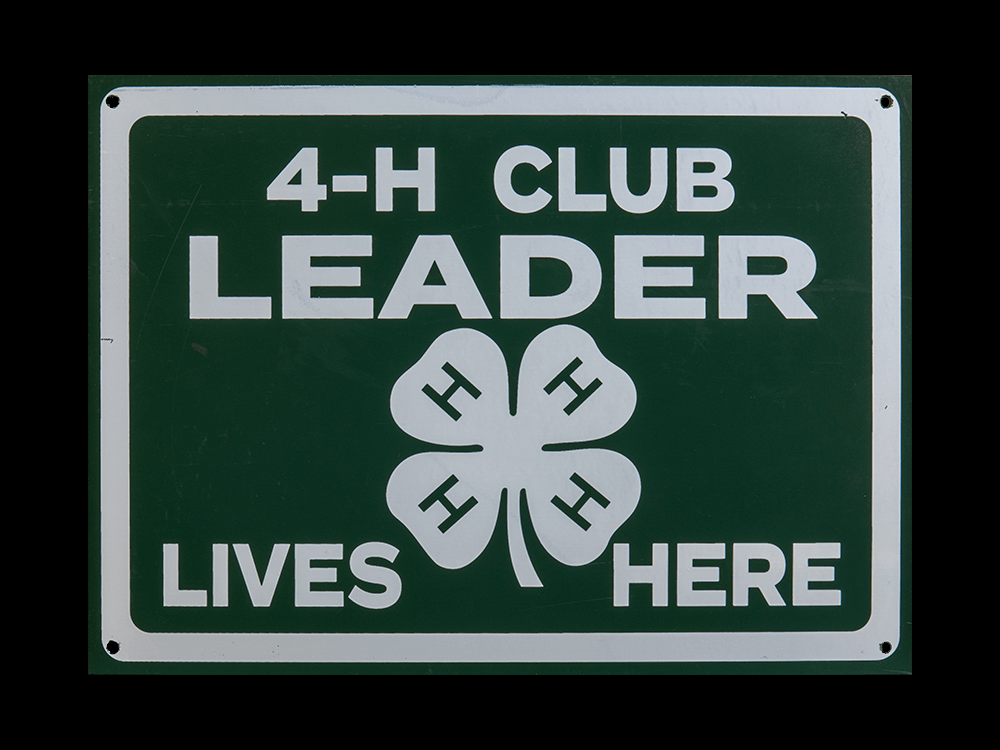 4-H Club Leader Lives Here Sign